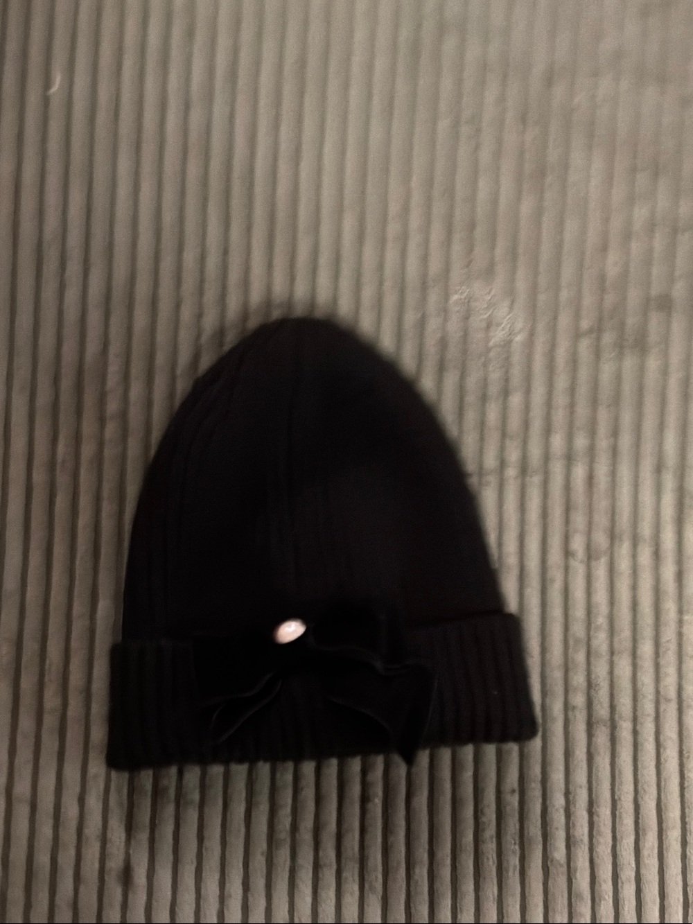 kate spade Black Ribbed Knit Beanie